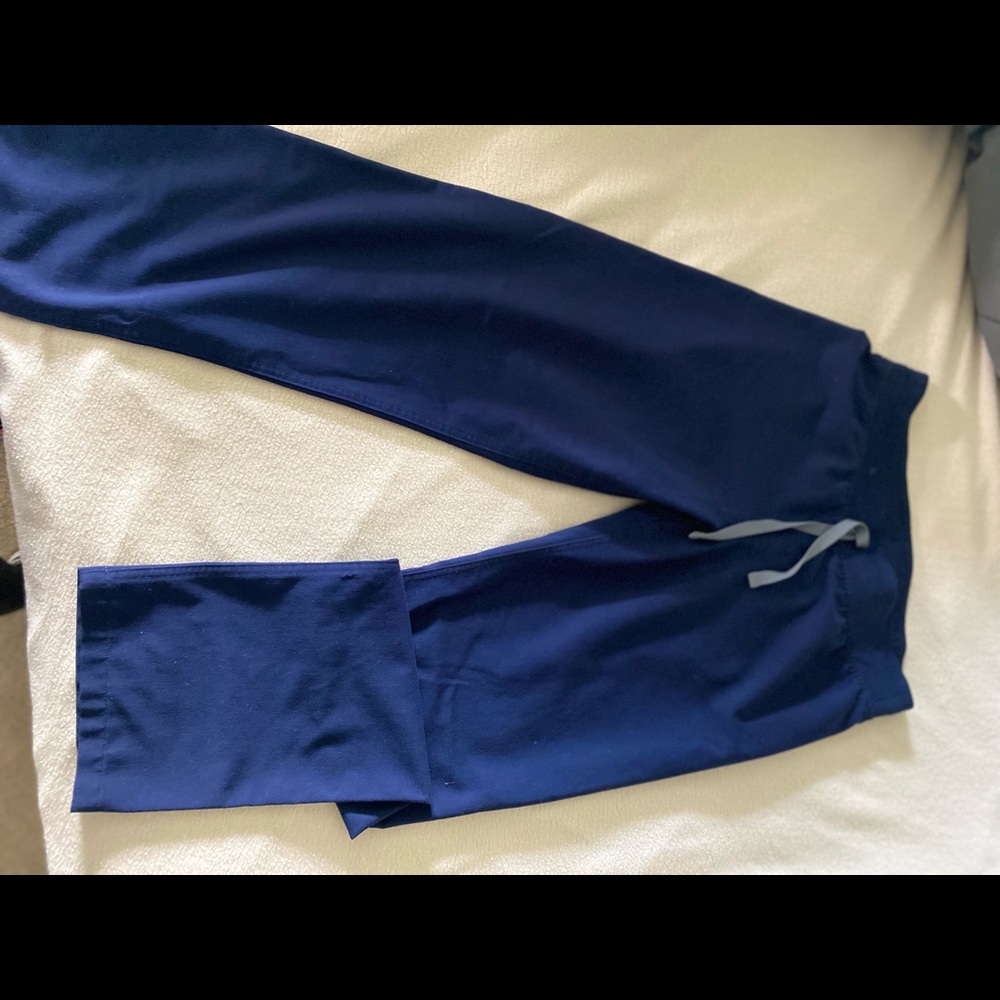 Figs pants.